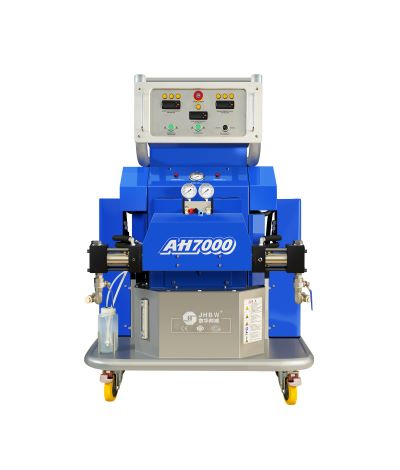 聚脲防水噴涂機的優(yōu)勢與脲噴涂機設備維護